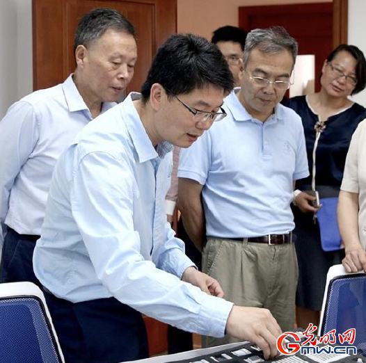 关注本土化 注重生态链——中国教育学会在沪定向培训科创教育老师 关注本土化 注重生态链——中国教育学会在沪定向培训科创教育老师