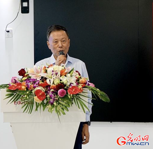 关注本土化 注重生态链——中国教育学会在沪定向培训科创教育老师 关注本土化 注重生态链——中国教育学会在沪定向培训科创教育老师